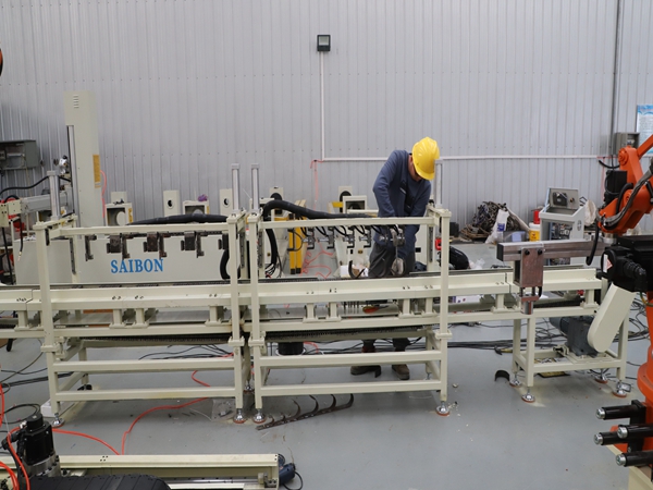 ����е��