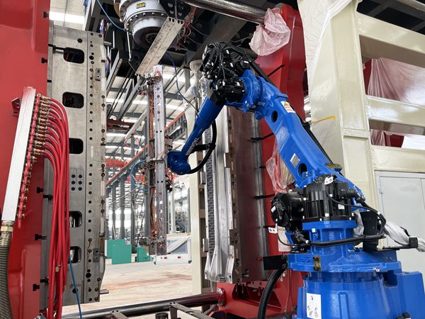 °áÔË»úеÈËÉú²úÏߵij£Óýṹ Çൺ½ñÄê»á¹ÙÍøÉú²úµÄ°áÔË»úеÈËչʾ