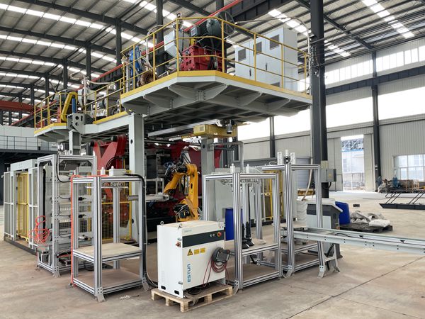 Âë¶â»úеÈ˵ijÌÐò°ì·¨ÏÈÈÝ Çൺ½ñÄê»á¹ÙÍøÉú²úµÄÂë¶â»úеÈËչʾ