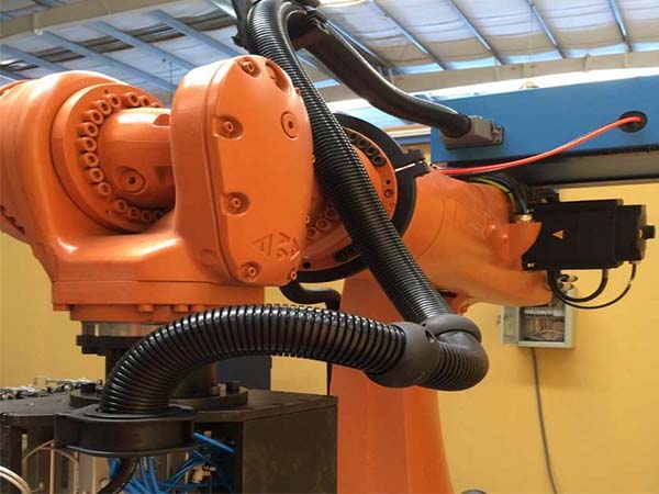 ˫˿º¸½Ó»úеÈËÒ»Ñùƽ³£Î¬»¤±£Ñø ˫˿º¸½Ó»úеÈËÒ»Ñùƽ³£Î¬»¤±£Ñø