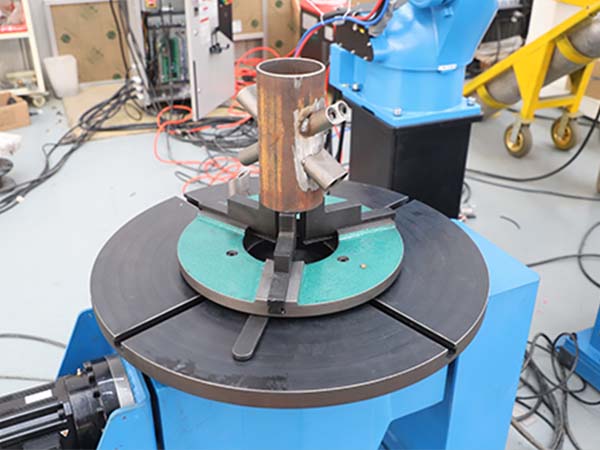 U��˫���λ��