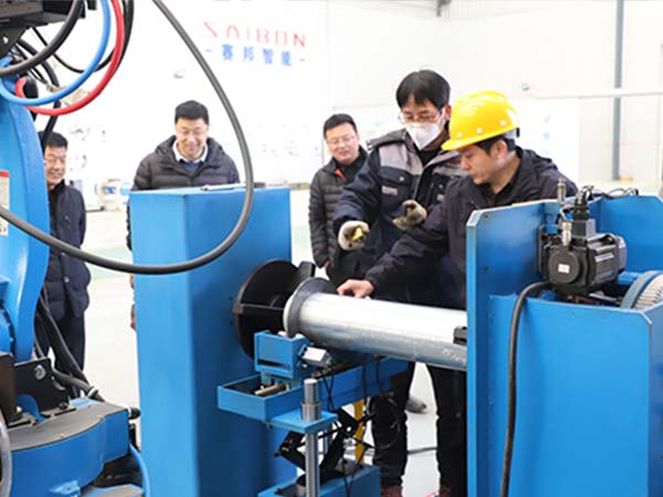 ��ҵ��λ�����亸�ӻ�е�˲�������