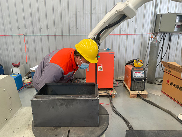 �Զ�����װ�������˿����