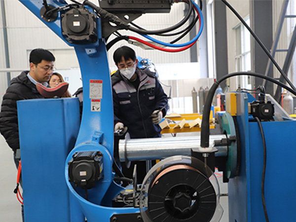 �Զ������������������������