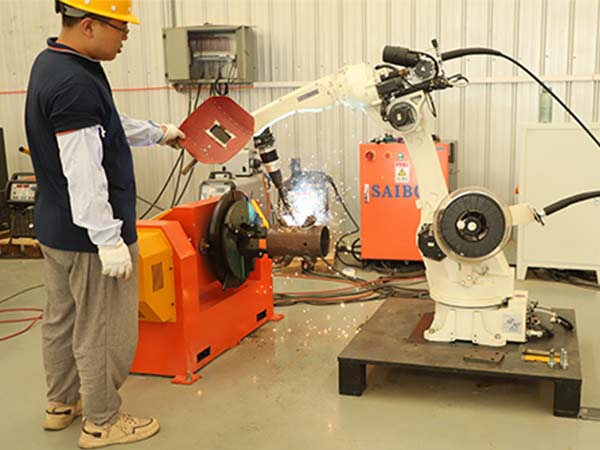 小型焊接机械人的辅助装备 小型焊接机械人的辅助装备