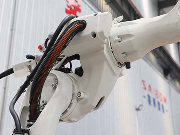 ��ҵ���ӻ�е����������������������������