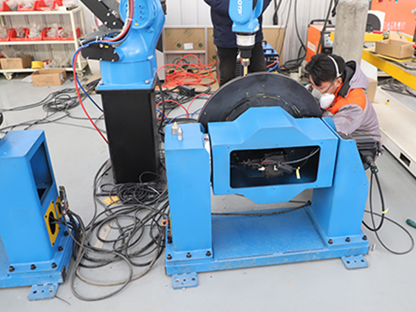 º¸½Ó»úеÈËʵÏÖ×Ô¶¯»¯µÄÊÖÒÕ º¸½Ó»úеÈËʵÏÖ×Ô¶¯»¯µÄÊÖÒÕ