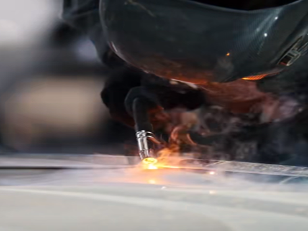 µãº¸»úеÈ˵㺸